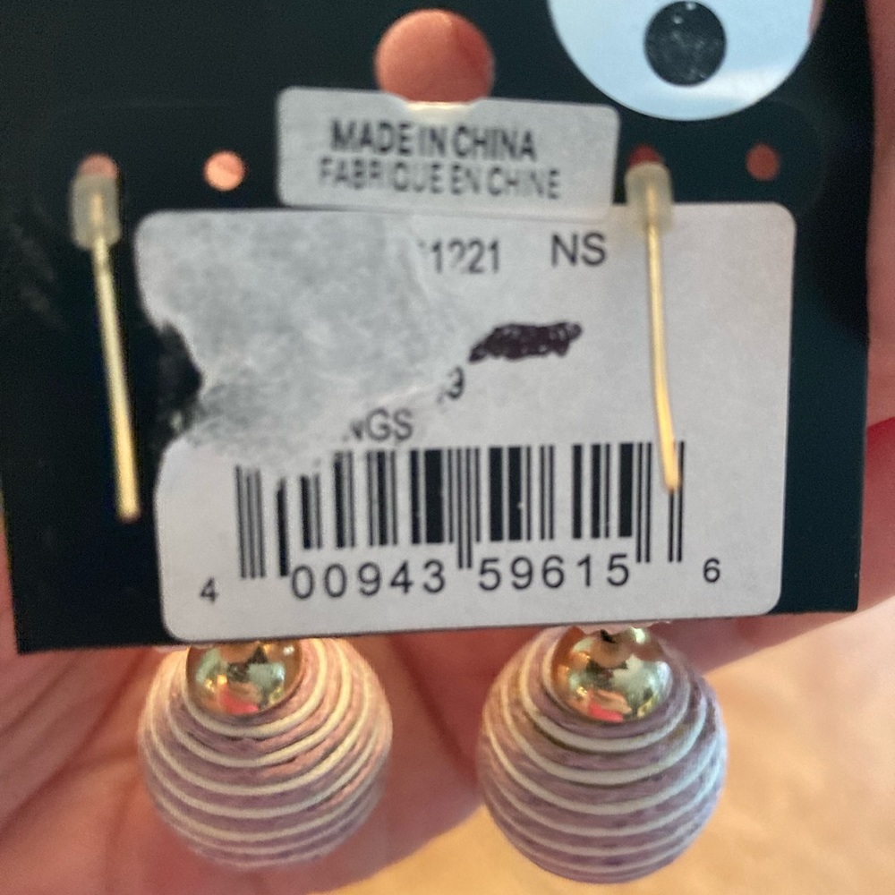 🆕 BaubleBar pale pink drop ball earrings. - Picture 3 of 5